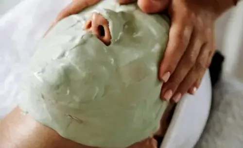 pexels-olia-danilevich-9336034